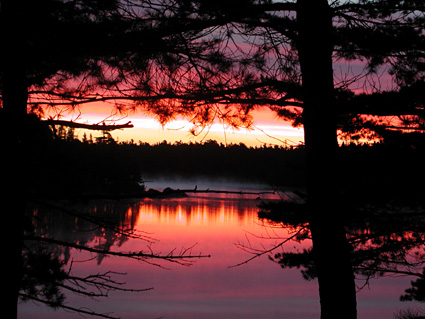 Lake_at_sunrise.jpg