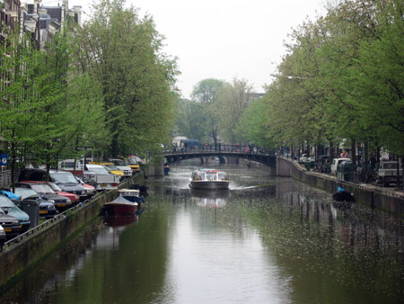 amst-canal.jpg